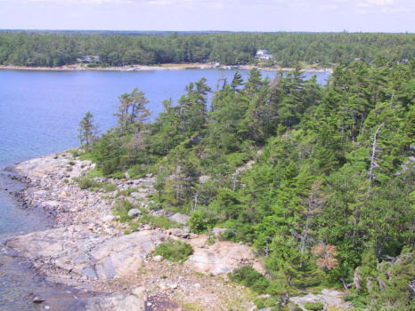 Overlooking the breathtaking scenery of Somerset Island